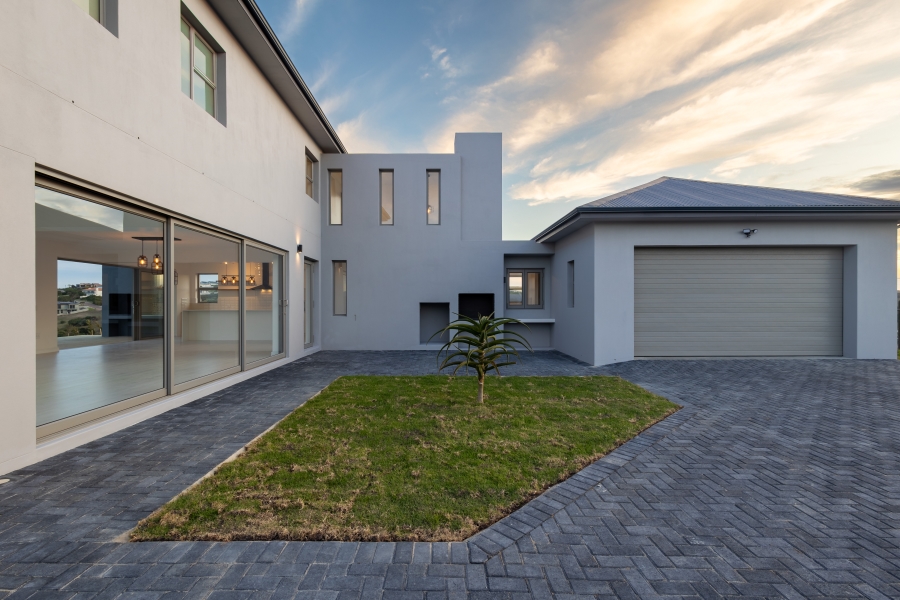 3 Bedroom Property for Sale in Robberg Ridge Western Cape